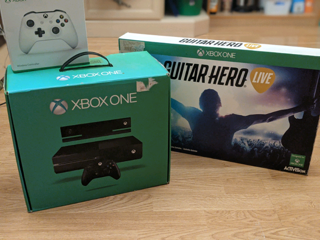 guitar hero xbox one bundle
